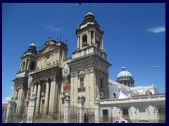 Catedral Metropolitana, cathedral at Plaza Mayor